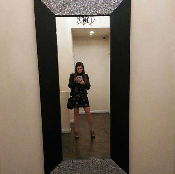 Meet your Posh Ambassador 🖤Abby - Picture 11 of 11